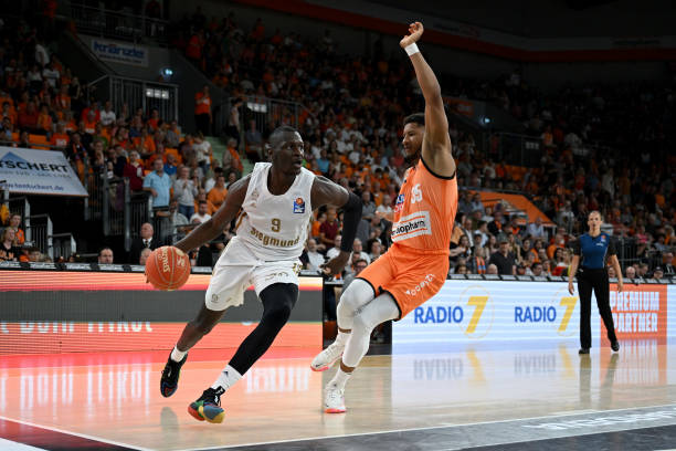 全力以赴的 全力以赴的