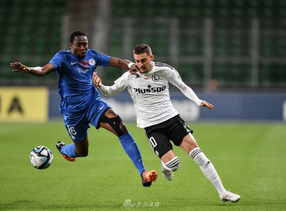 足球比赛的 足球比赛的